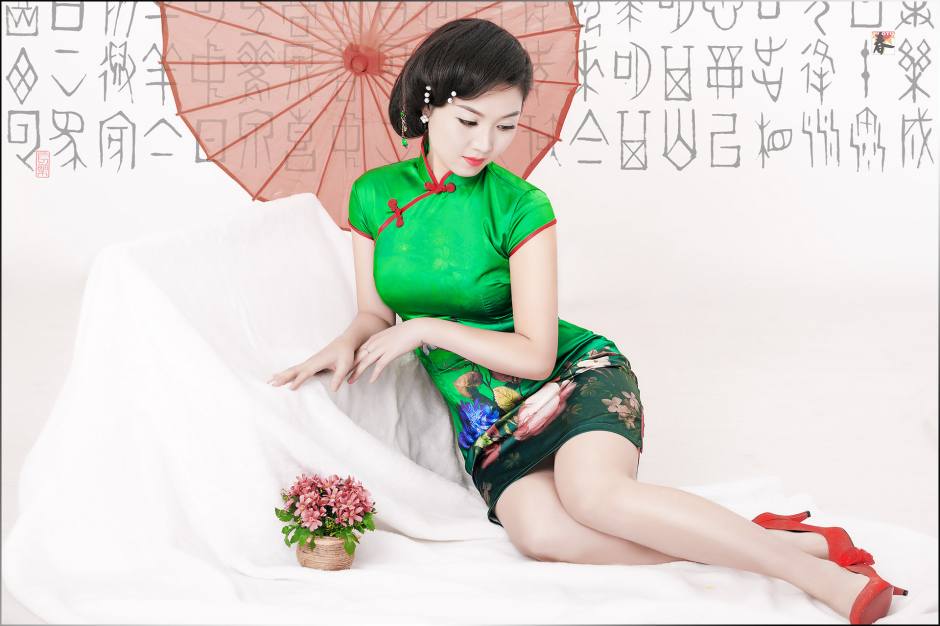 【转载】养眼的绿色旗袍